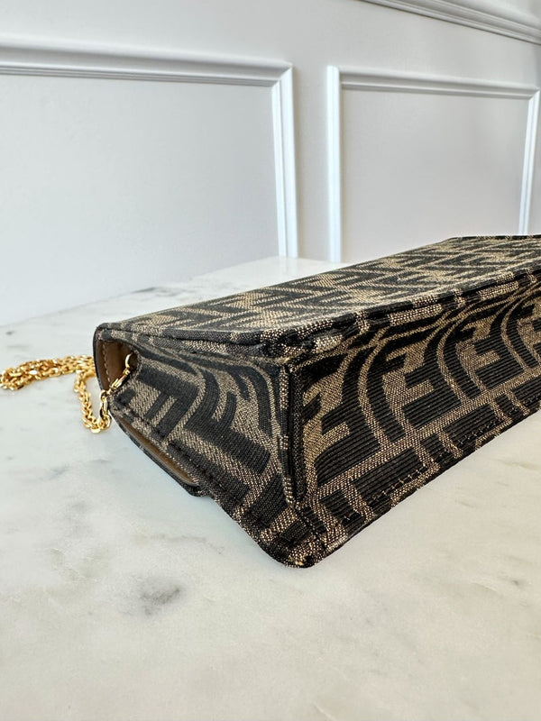 Wallet on Chain Baguette