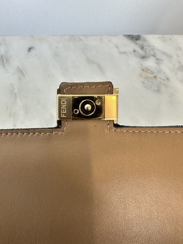 Wallet on Chain Baguette