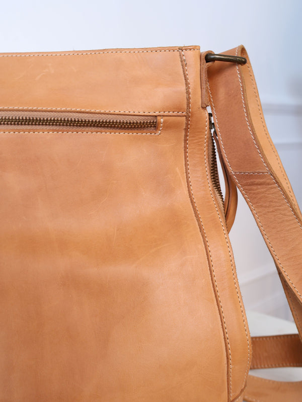 Juju & Co Woven Hobo Bag