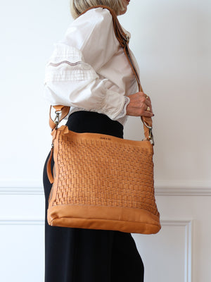 Juju & Co Woven Hobo Bag