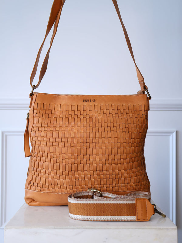 Juju & Co Woven Hobo Bag