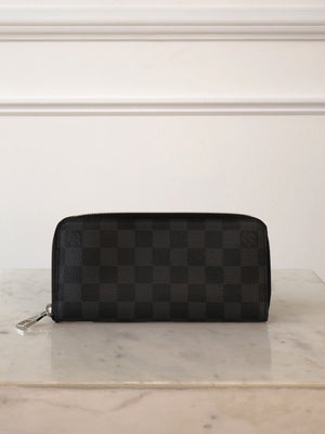 Louis Vuitton Zippy Wallet