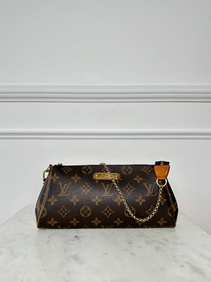 Eva Pochette