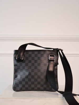 Louis Vuitton Messenger Bag