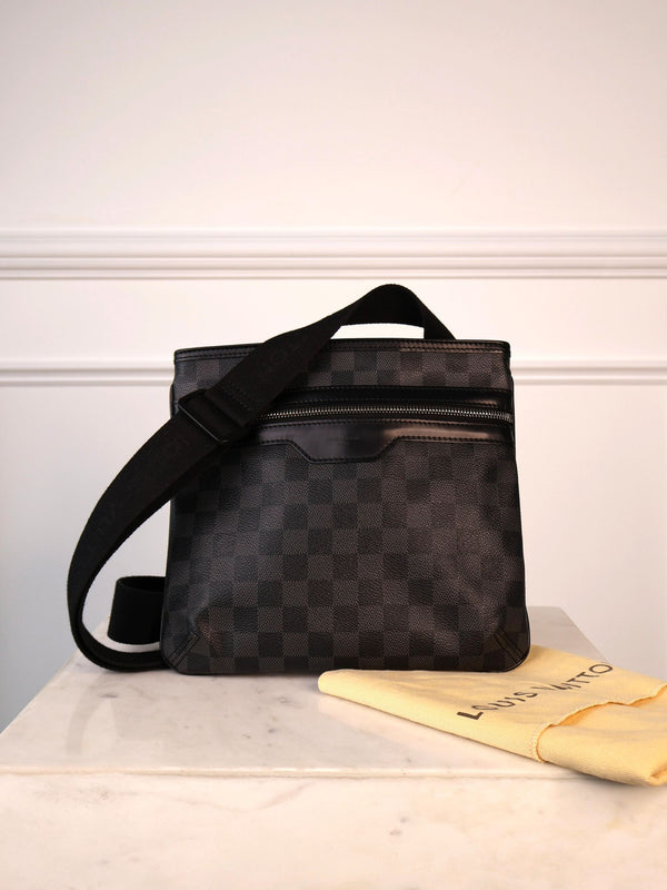 Louis Vuitton Messenger Bag