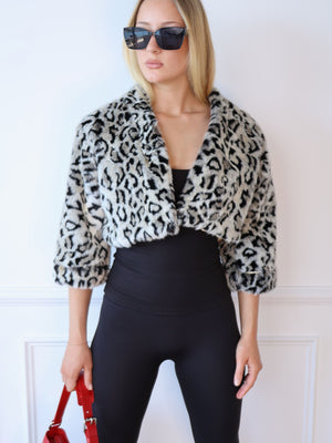 leopard-print faux fur jacket cropped preloved second hand event jacket